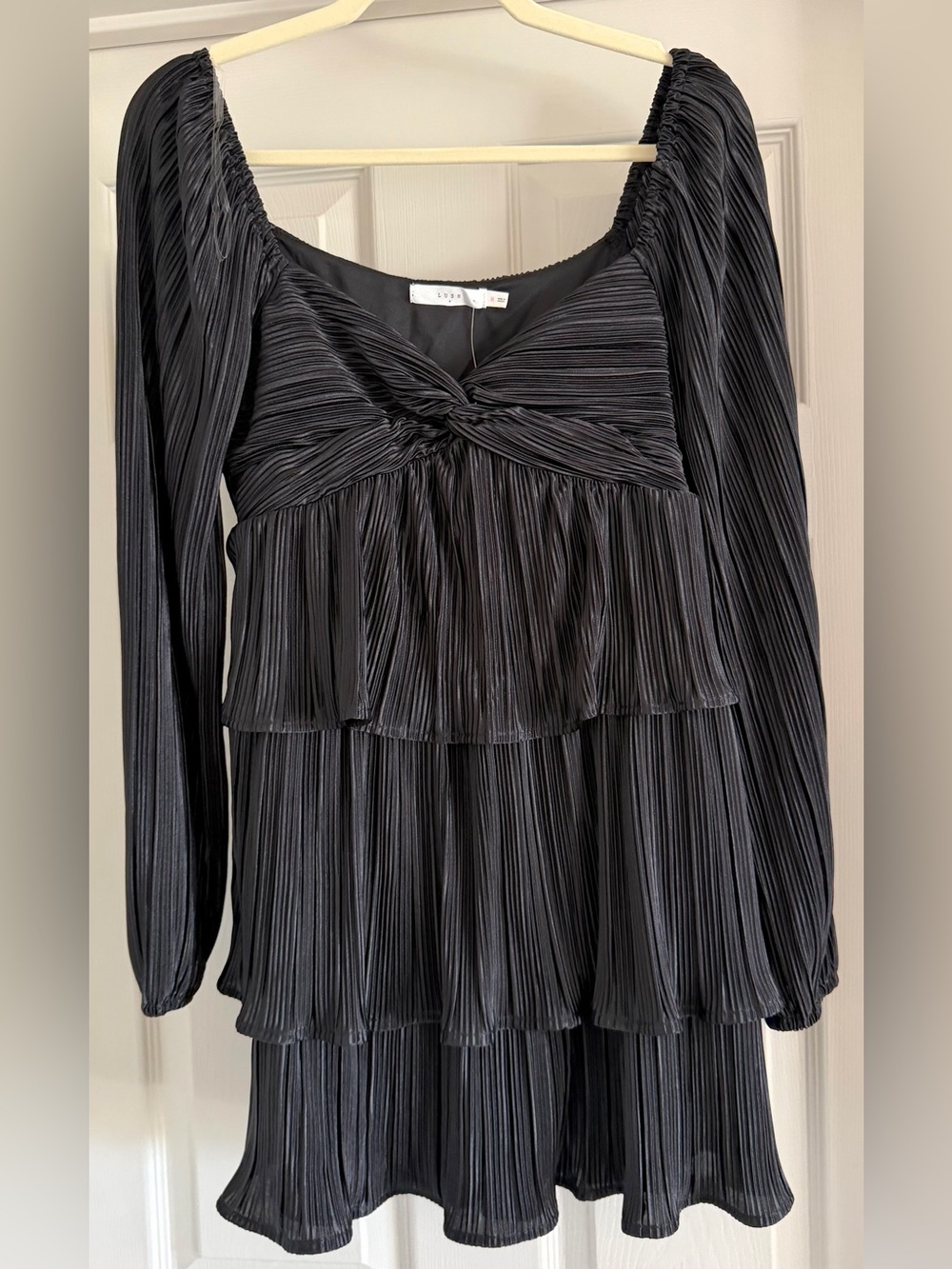 NWT! Lush Shiny Crinkle Long-Sleeve Tiered Mini Party Dress in Black - Size M